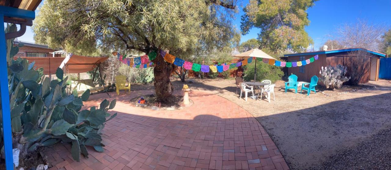 Casa Azul - Cute Centrally Located Adobe With Large Fenced Outdoor Living For Pets And Adults, Non-Smoking Тусон Екстер'єр фото